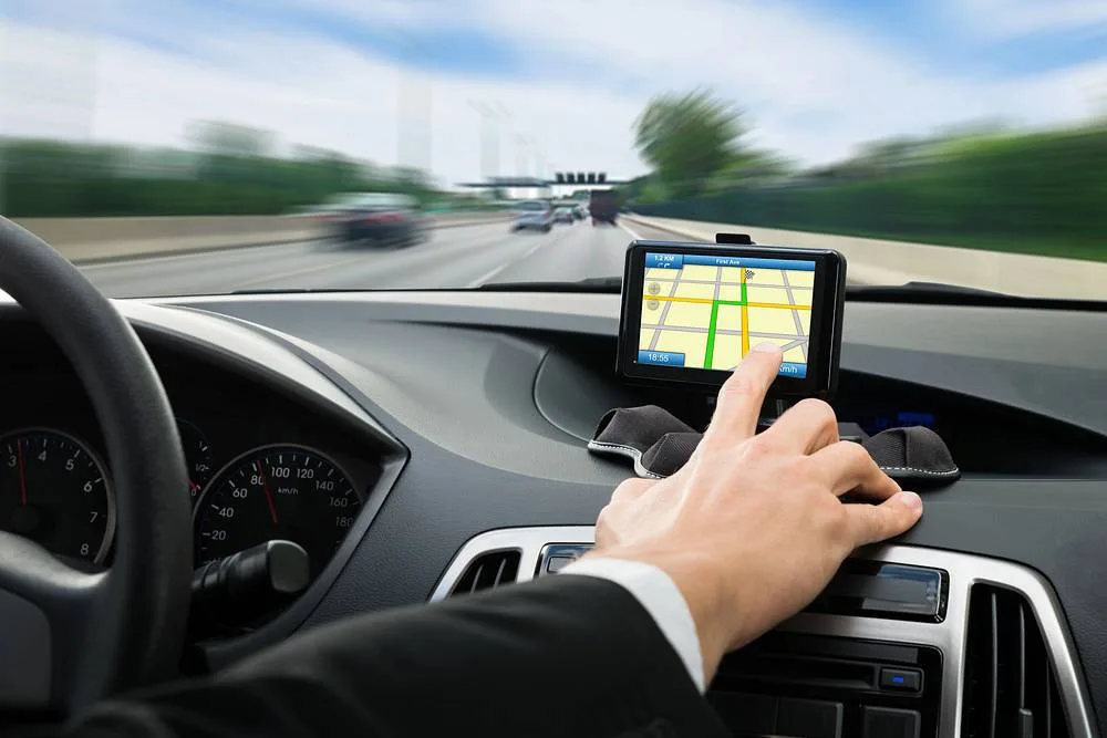 Systemy GPS dla różnych typów pojazdów – Kompleksowy przewodnik